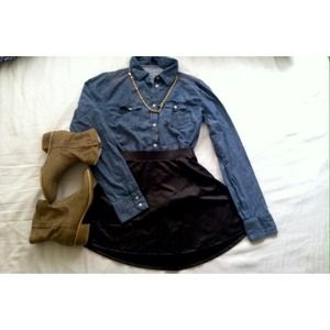 HP  12/22 🎉🎊😍Denim Button Up W/ Lace