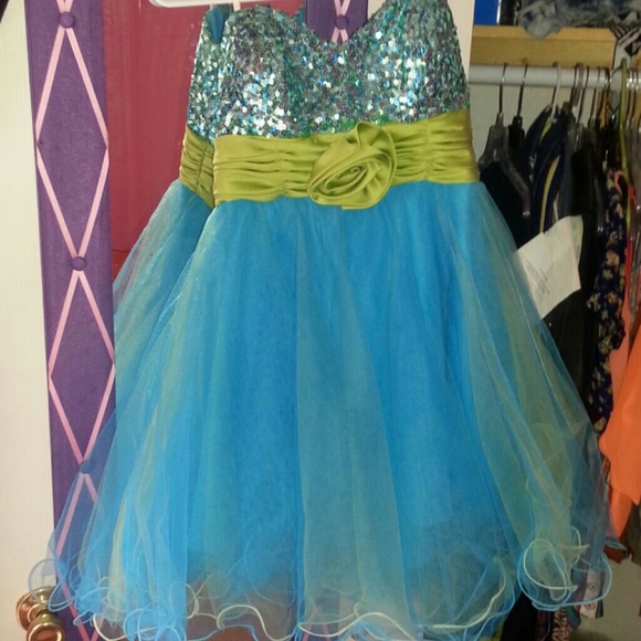 Blue / lime green short prom dress
