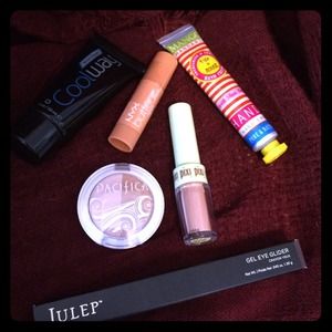 Makeup bundle!