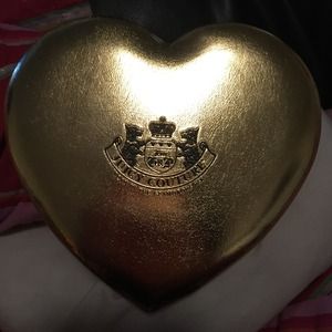 Juicy Couture necklace and bracelet set!