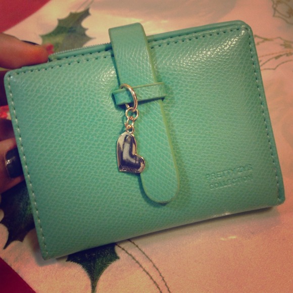 Gorgeous real green wallet