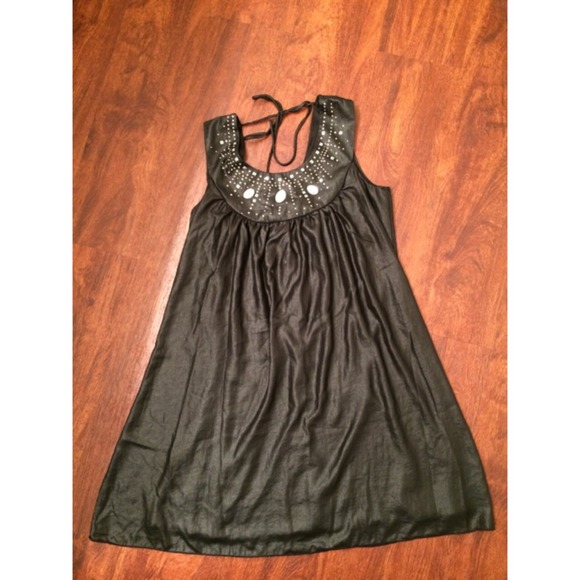 Little black dress, size S.