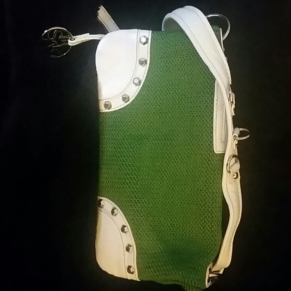Handbag - Picture 2 of 3