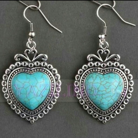 Turquoise heart dangle earrings - Picture 4 of 4