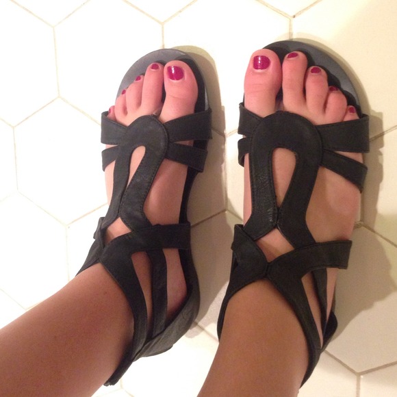 Black Poppy sandals, good condition, leather look