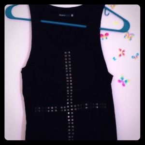 Black stud tank