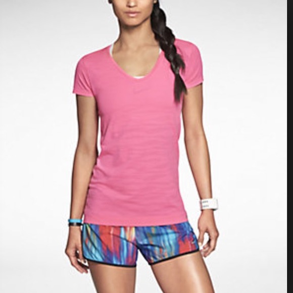 Nike workout top