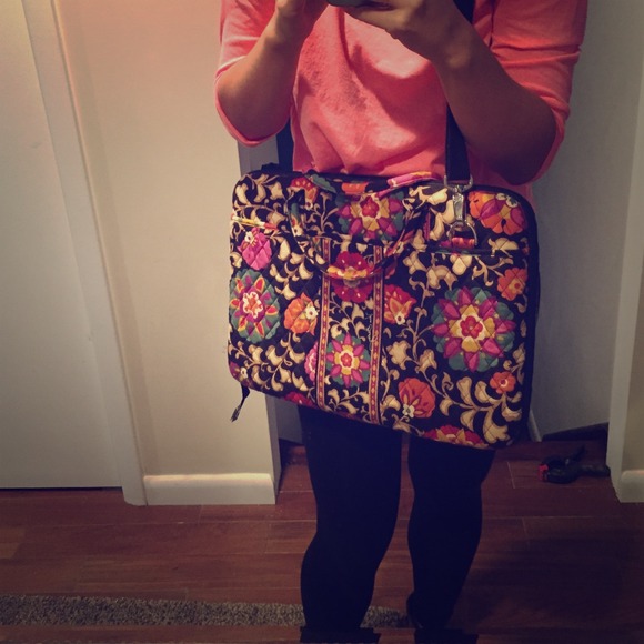 Vera Bradley Laptop Case in Suzani