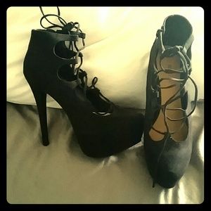 Just Fab black Heels