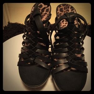 Jessica Simpson cheetah black wedges
