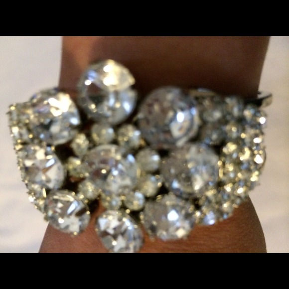 Custom jewelry bracelet