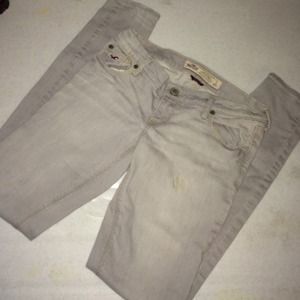Grey Hollister skinny jeans