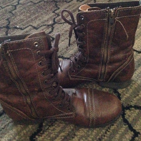 Steve Madden troopa boots