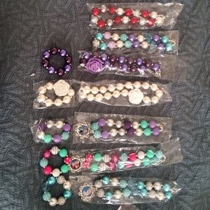 Frozen bubble necklace and bracelet set. Brand new