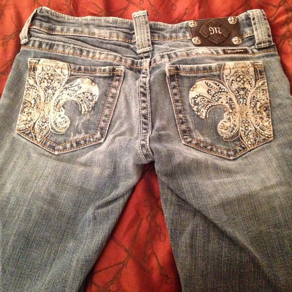 Miss Me boot cut fleur de Lis jeans - Picture 3 of 4
