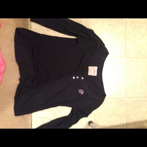 Hollister shirt