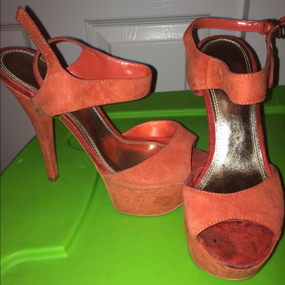 Shoes - Orange heels