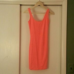 Hot pink textured bodycon dress size S size 26 MEX