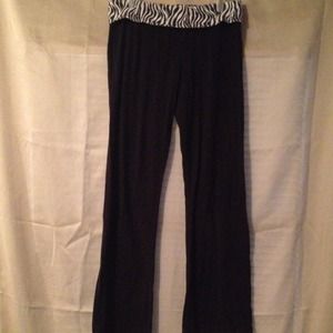 Zebra yoga flare leg pants