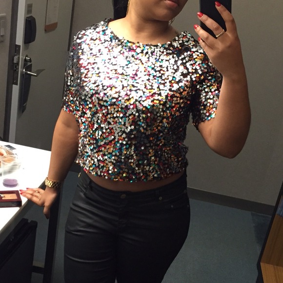 Crop top