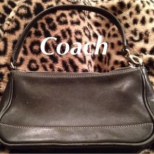💯 Authentic Coach leather purse
