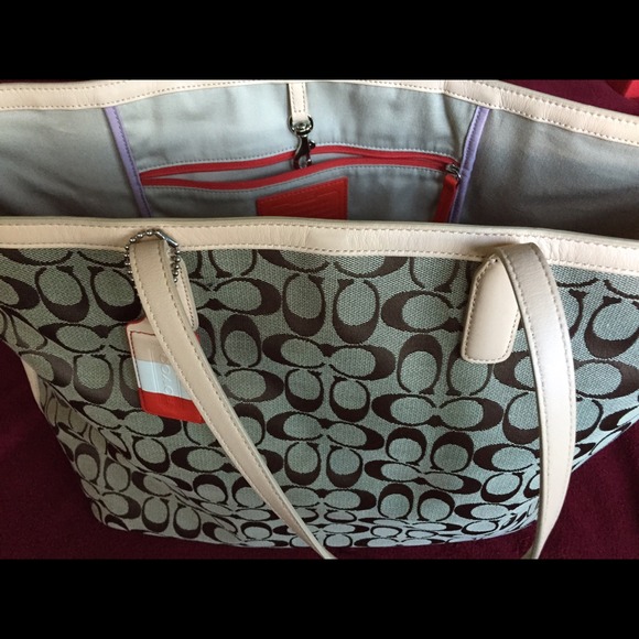 COACH WEEKEND SIGNATURE C LARGE DOGLEASH TOTE