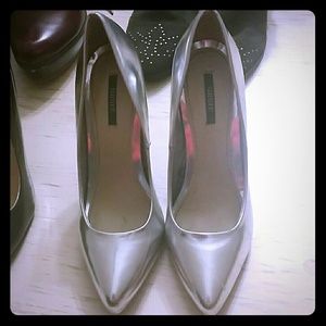 Silver pumps *SOLD*