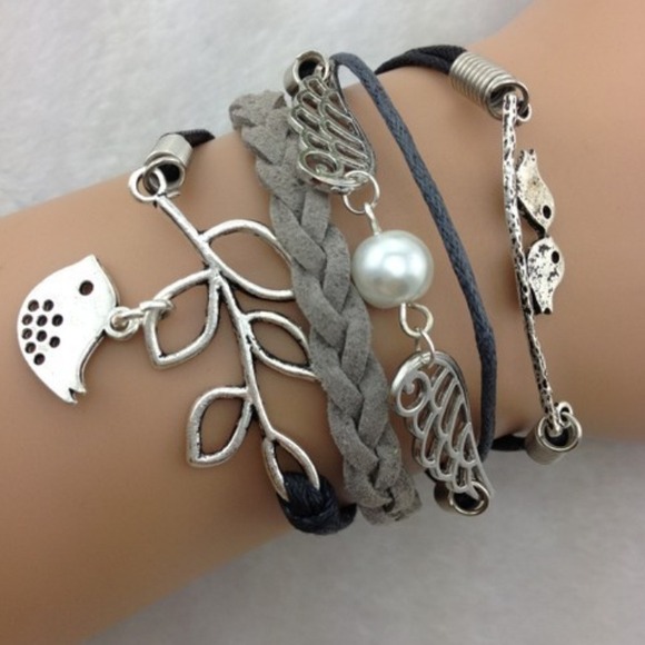 Jewelry - Birds Bracelet ✨4 available✨