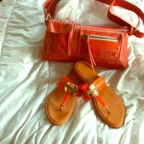 Bundle sandals and purse!