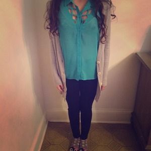 Teal cage cut out top💙