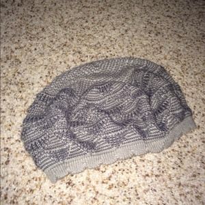 BUNDLE -Grey Beanie & camo vest!
