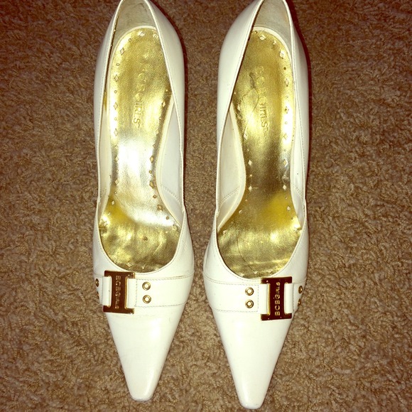 BCBG! Pumps