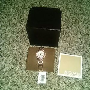 Michael Kors rose gold watch