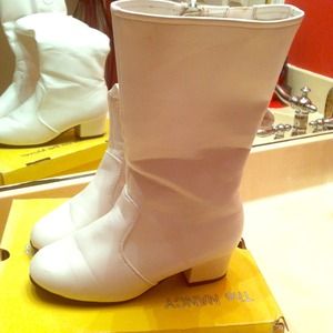 Kids white nancy drill boot