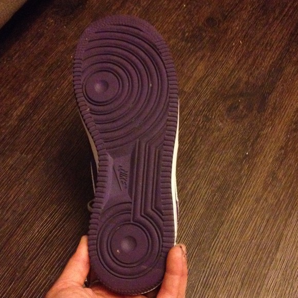 PURPLE LEATHER NIKE's AIR With WHITE CHECK - Picture 2 of 4