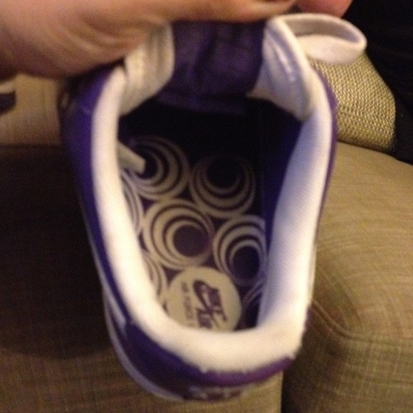 PURPLE LEATHER NIKE's AIR With WHITE CHECK - Picture 4 of 4