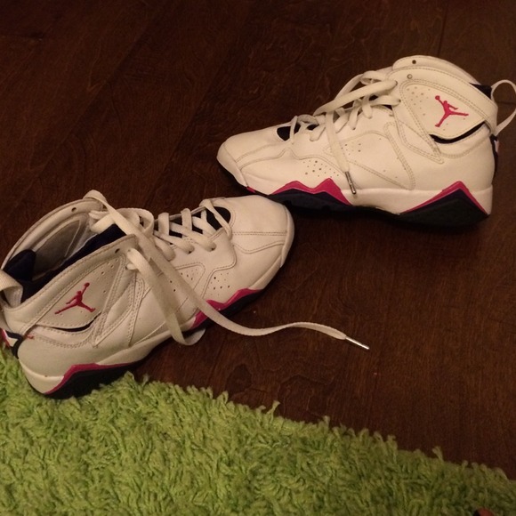 Jordan retro 7s pink and purple - Picture 3 of 3