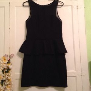 🚫Sold on Mercarii🚫 Elegant peplum dress