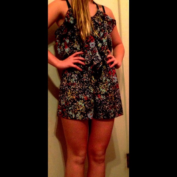 Multi-colored romper - Picture 3 of 3