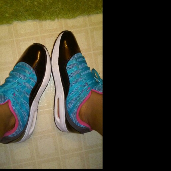 JOTRDAN SOUTH BEACH 11'S