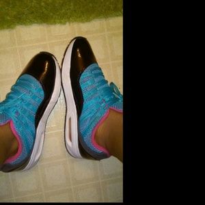 JOTRDAN SOUTH BEACH 11'S