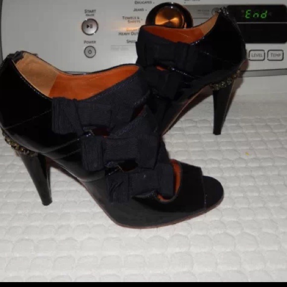 LANVIN Triple Bow Pumps Size 36  1/2