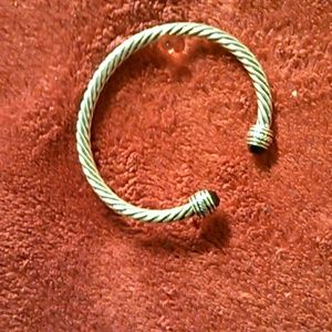 "Stack Em!" NWOT Sliver and black bracelet