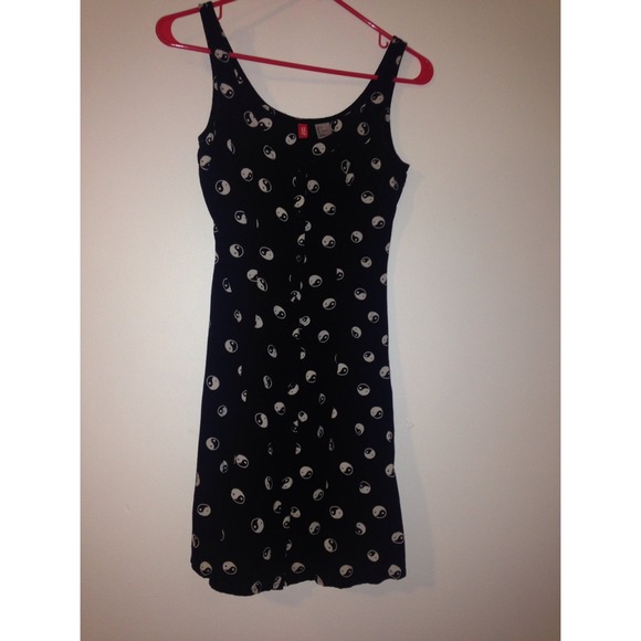 Divided by H&M ying yang dress