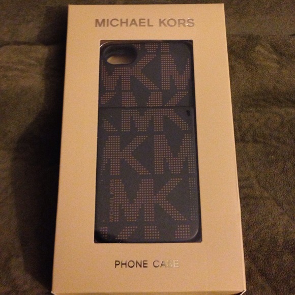 Michael Kors Accessories - Michael Kors iphone 5/5c/5s phone case pocket