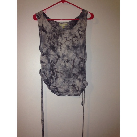 Staring At Stars Tank