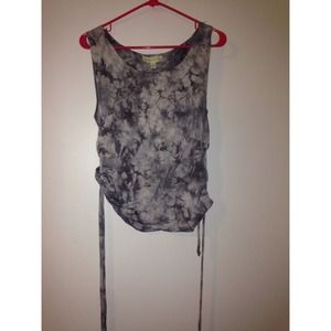 Staring At Stars Tank