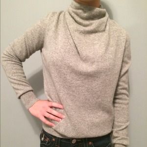 Tory Burch 100% cashmere sweater