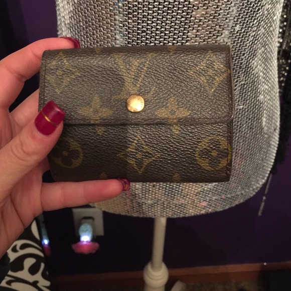 Authentic Louis Vuitton small card/coin wallet