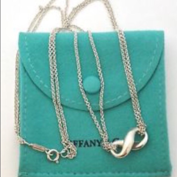 Tiffany & co. Figure 8 necklace